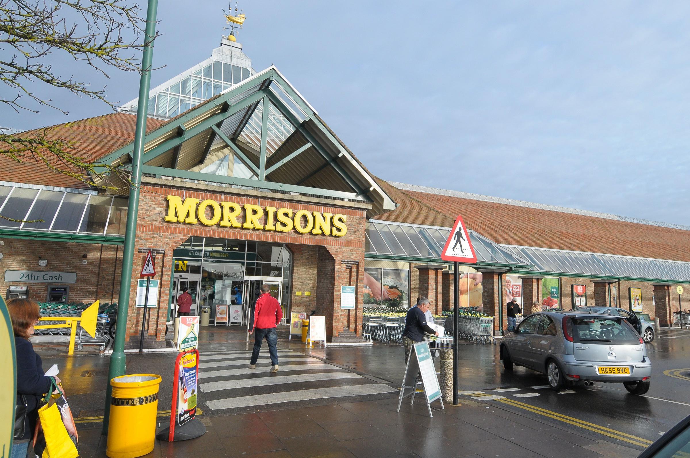 JG9777. 25.01.2014. Morrisons store, Weymouth. Picture:JOHN GURD/JG9777.