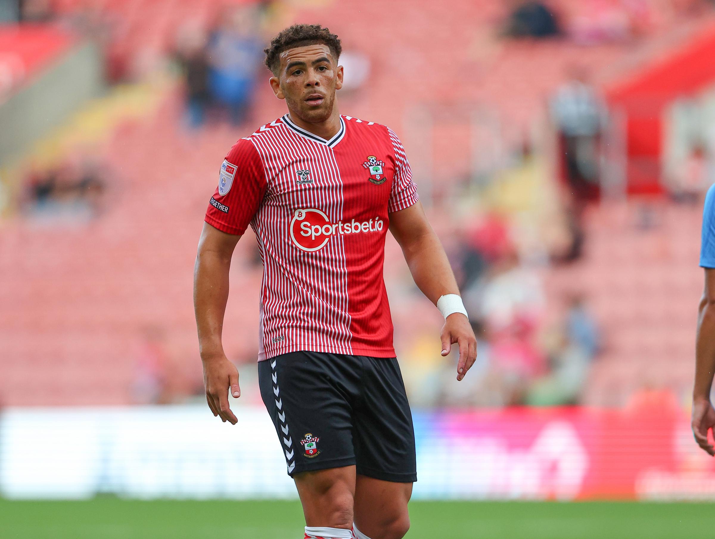 Che Adams sends farewell statement to Southampton fans following exit